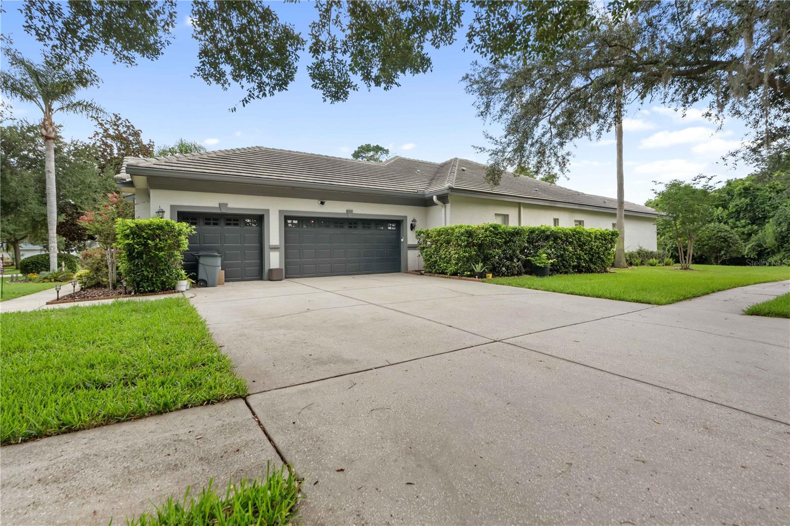 PASCO SUNSET LAKES - Residential