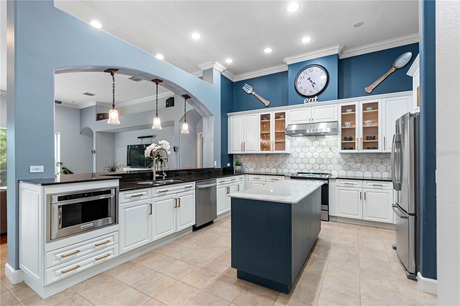 PASCO SUNSET LAKES - Residential