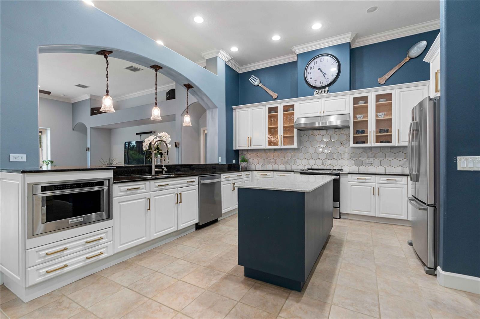 PASCO SUNSET LAKES - Residential