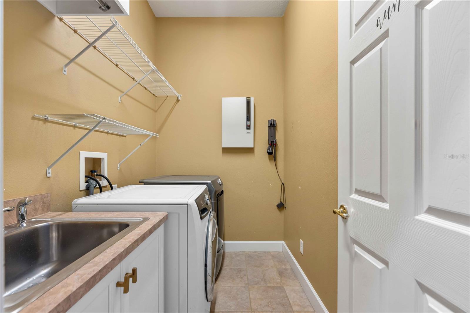 PASCO SUNSET LAKES - Residential