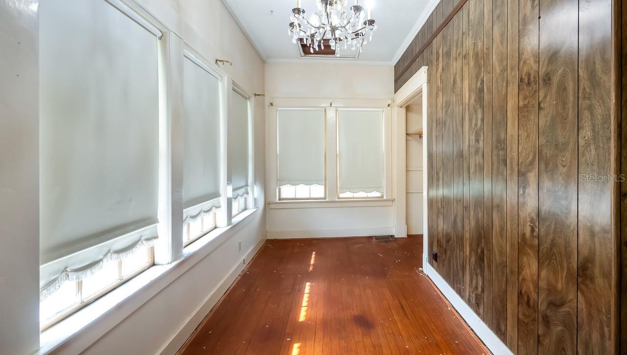 HOWEY EMERY HEIGHTS - Residential