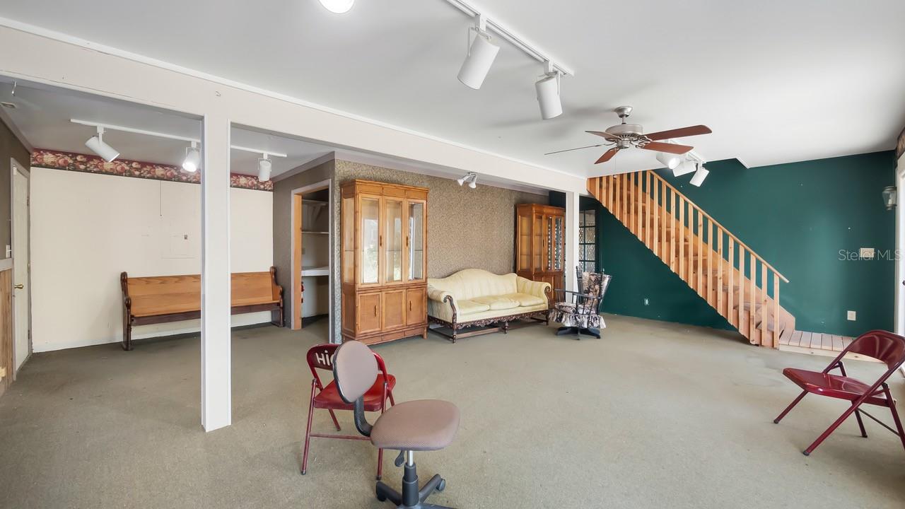 HOWEY EMERY HEIGHTS - Residential