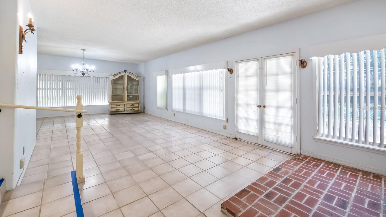 HOWEY EMERY HEIGHTS - Residential