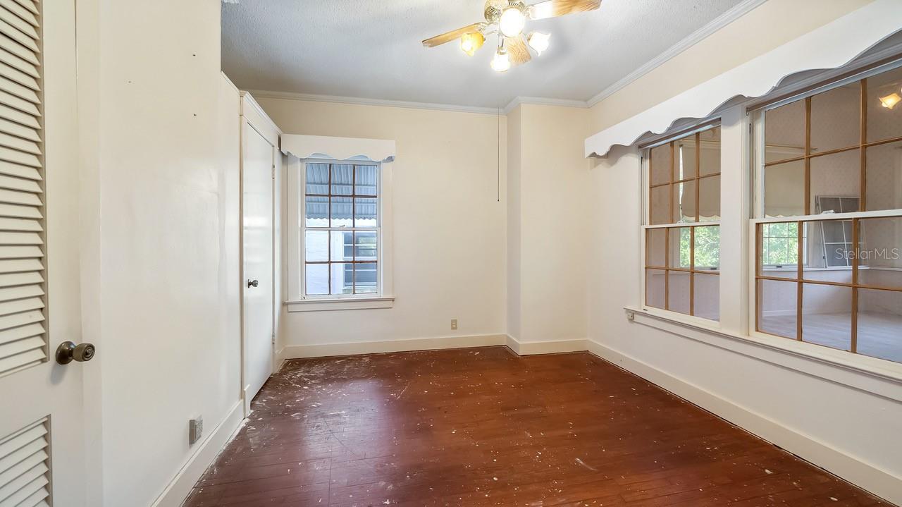 HOWEY EMERY HEIGHTS - Residential