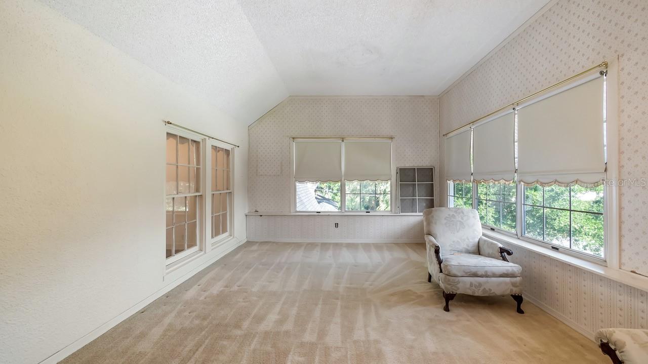 HOWEY EMERY HEIGHTS - Residential