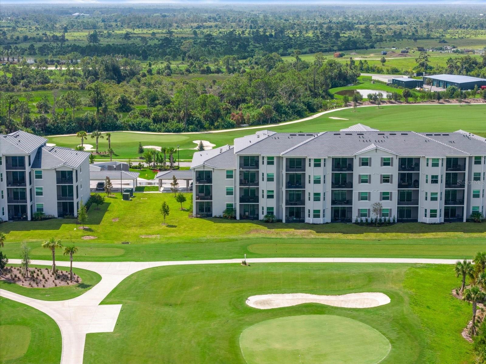WELLEN PARK GOLF & COUNTRY CLB - Residential
