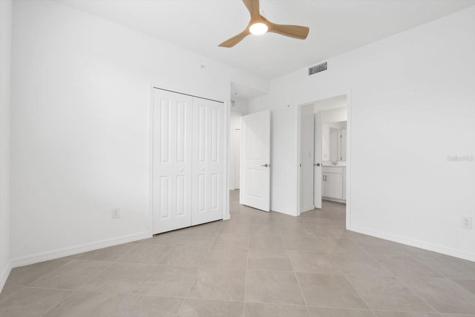 WELLEN PARK GOLF & COUNTRY CLB - Residential
