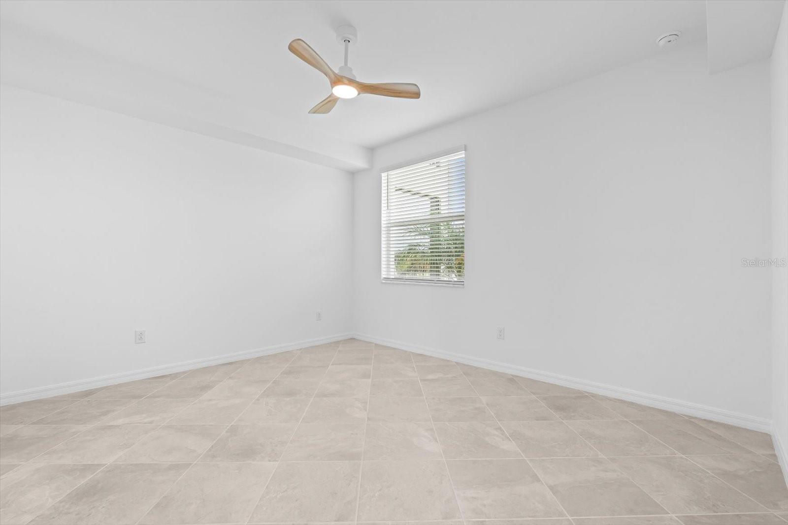 WELLEN PARK GOLF & COUNTRY CLB - Residential