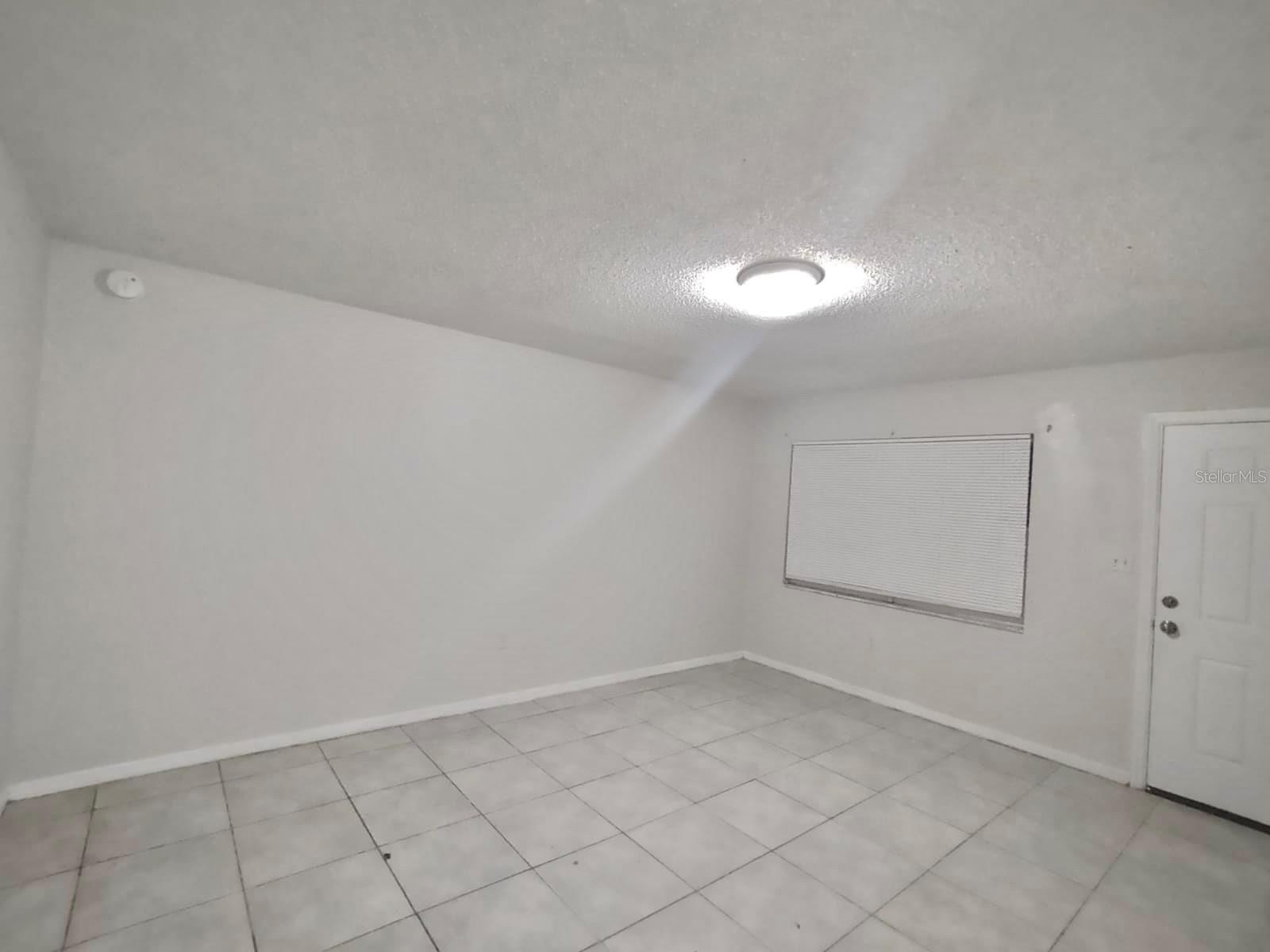 LEESBURG BIRCHWOOD - Residential Lease