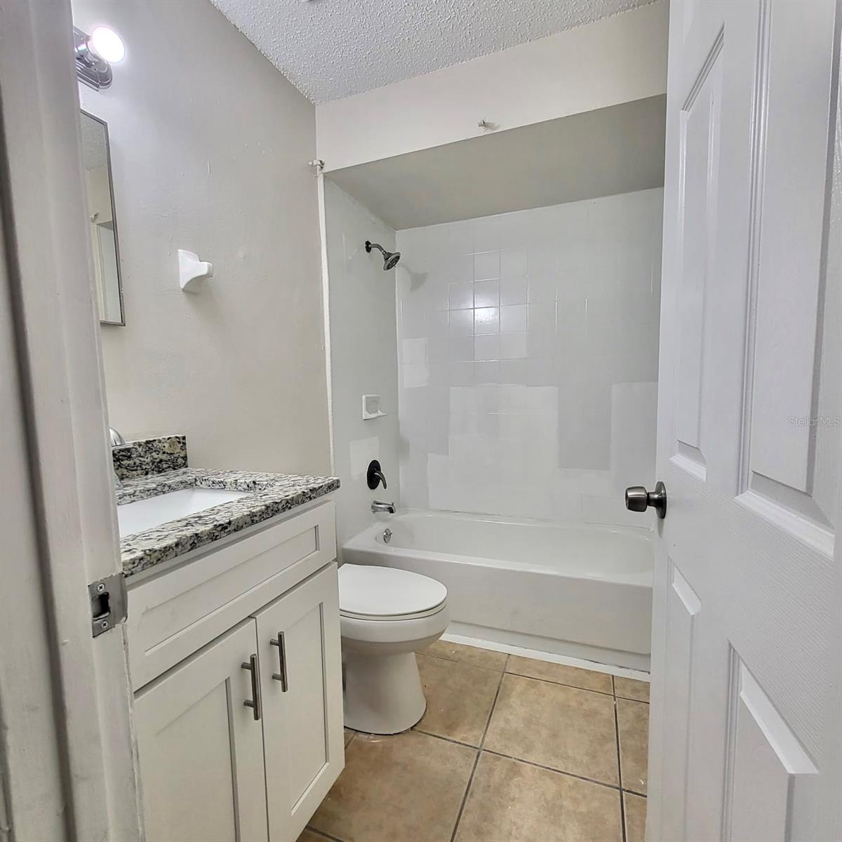 LEESBURG BIRCHWOOD - Residential Lease