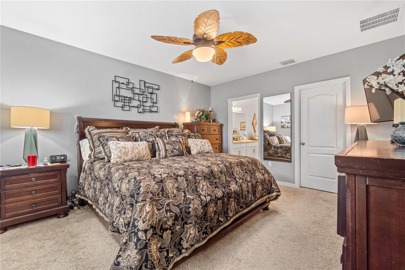 MARION OAKS UN 7 - Residential