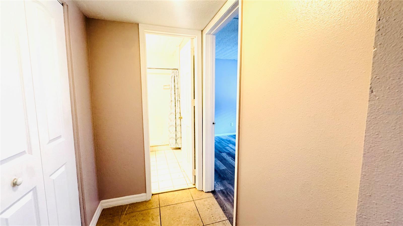 PLACE ONE A CONDO - Residential Lease