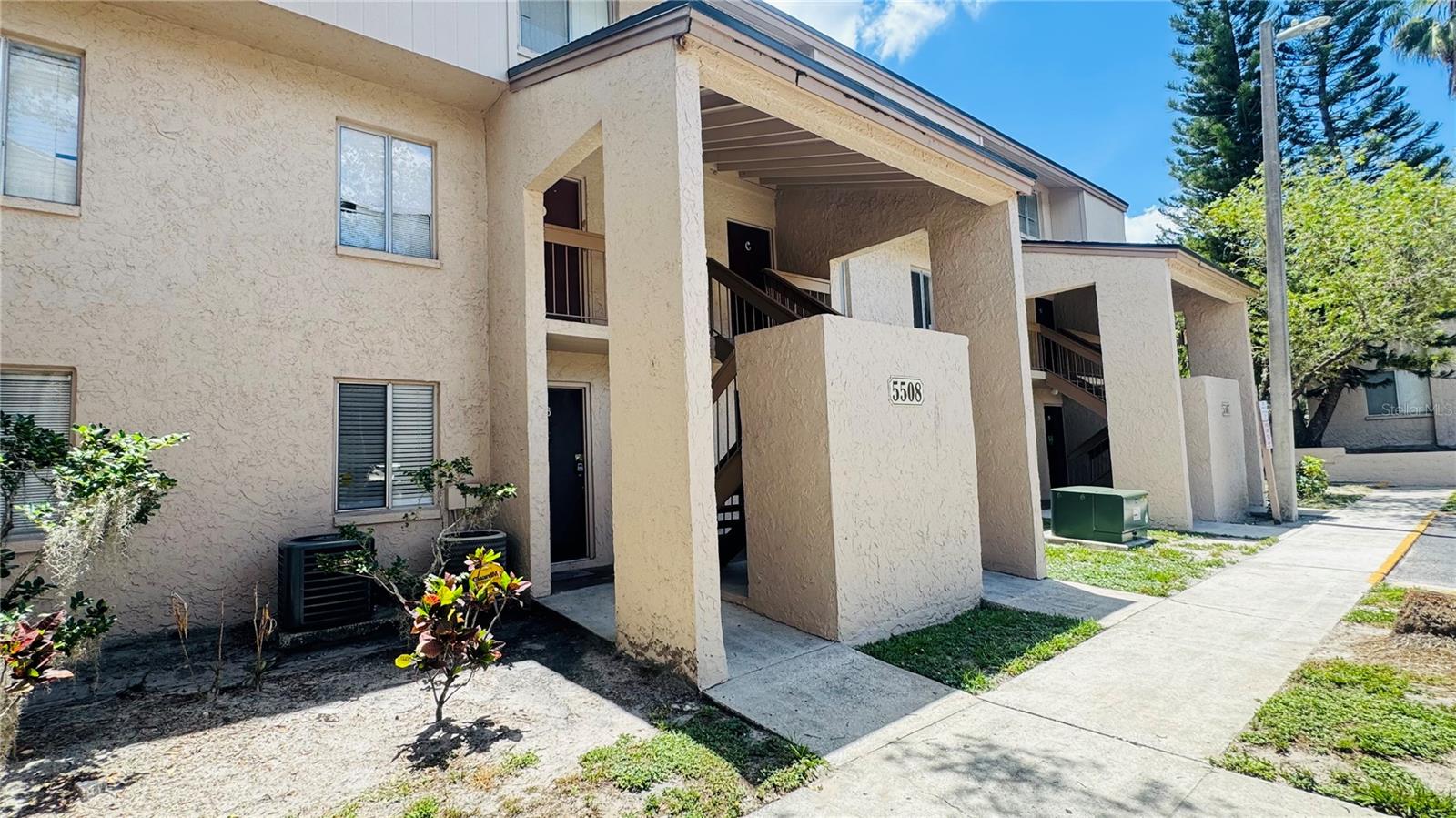 PLACE ONE A CONDO - Residential Lease