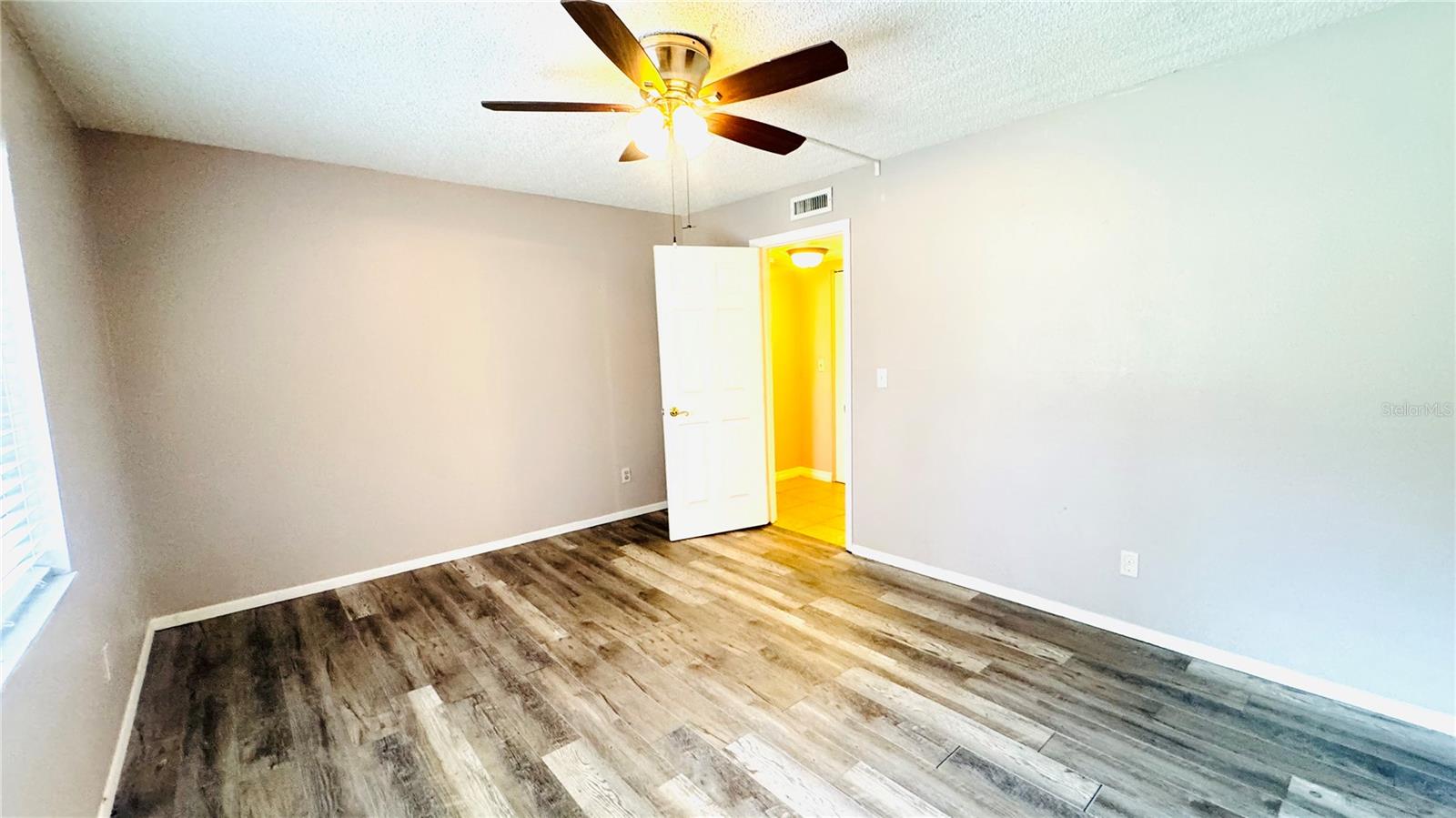 PLACE ONE A CONDO - Residential Lease