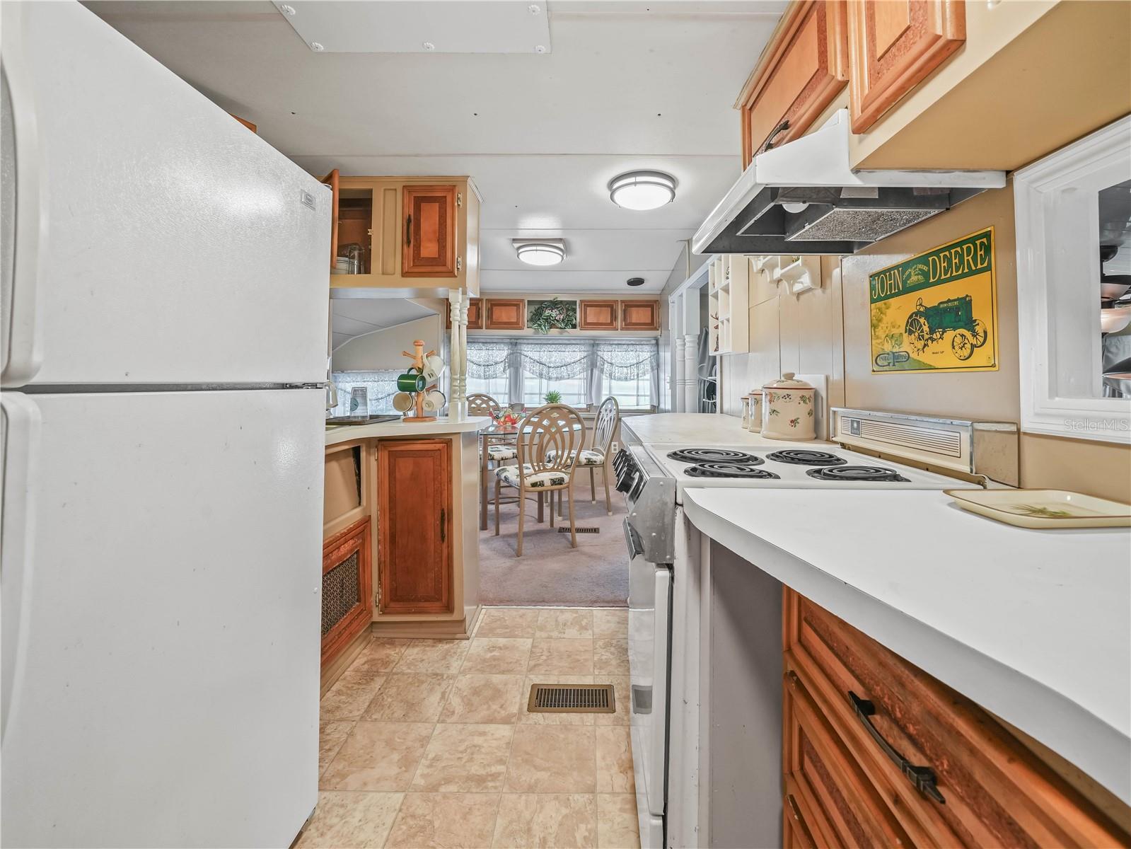 SADDLEBAG LAKE - Residential