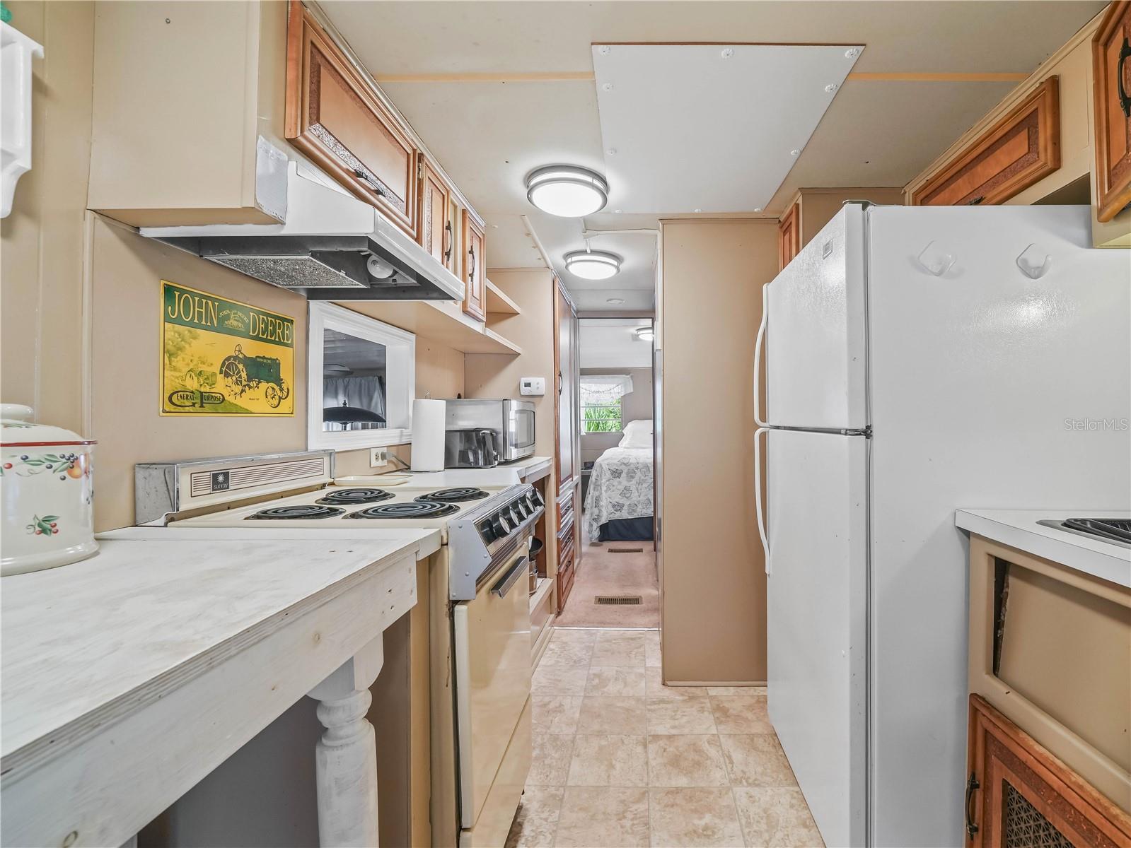 SADDLEBAG LAKE - Residential