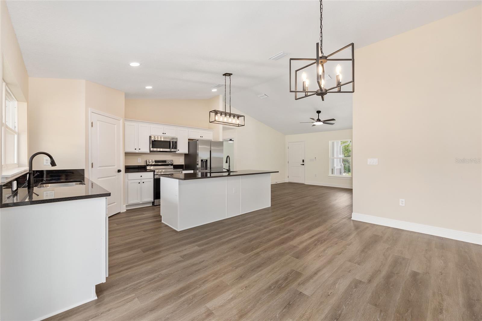 CITRUS SPGS UNIT 10 - Residential