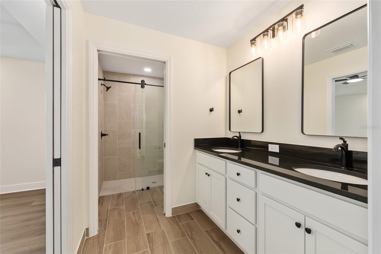 CITRUS SPGS UNIT 10 - Residential