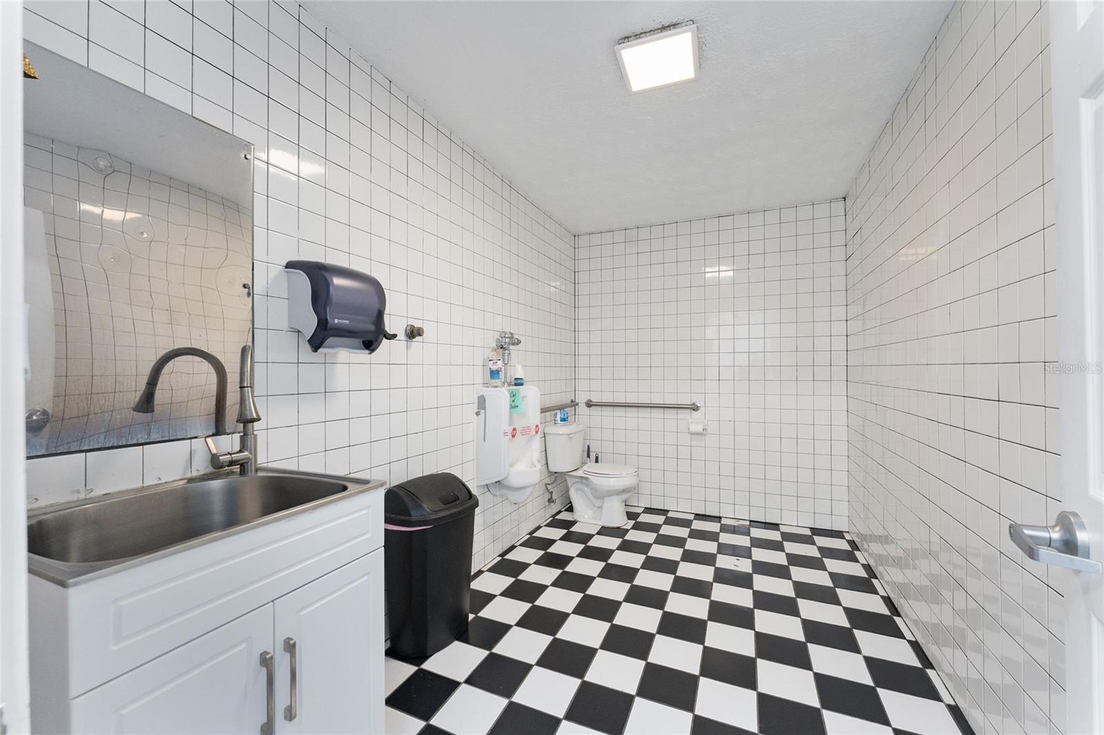 N/A - Commercial Lease