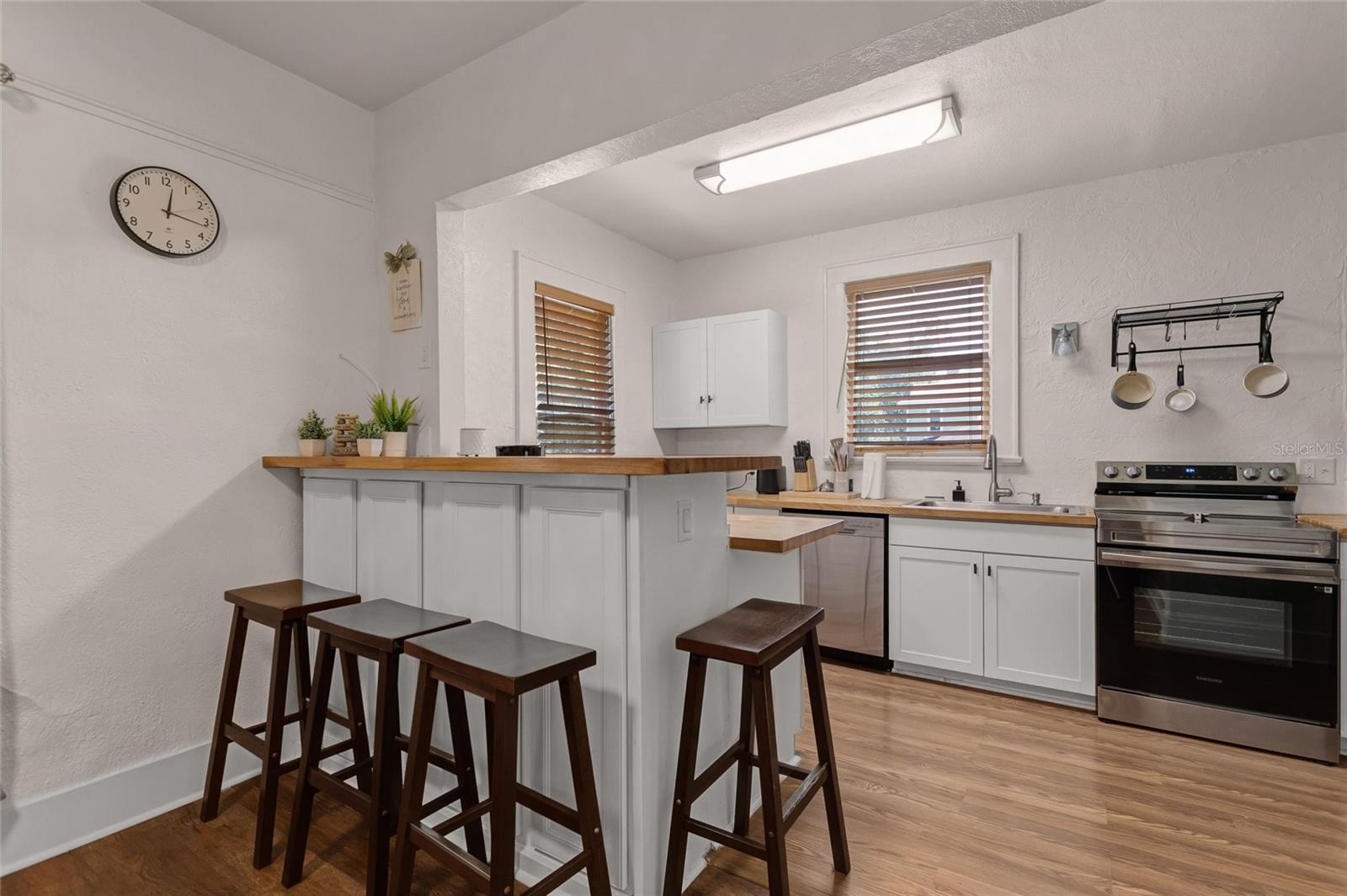 JOHNSONS T H SUBDIVISION - Residential Income