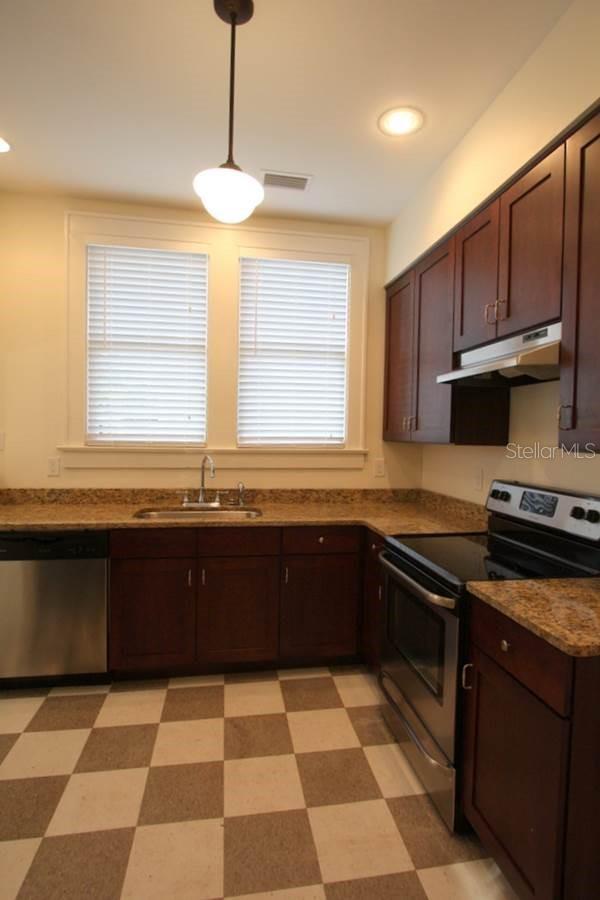 JENSEN PLACE - Residential Lease