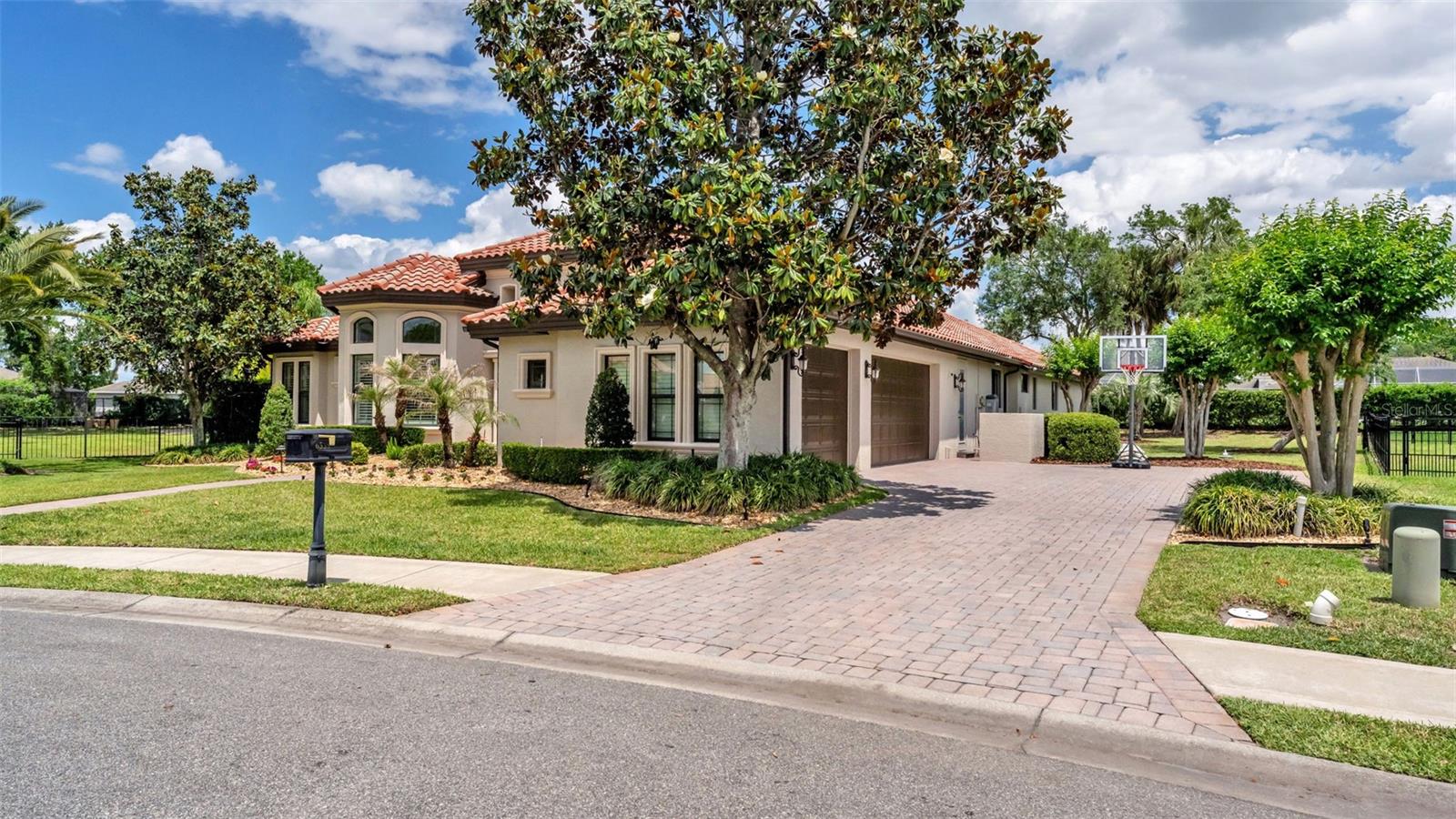 EAGLEBROOKE NORTH - Residential