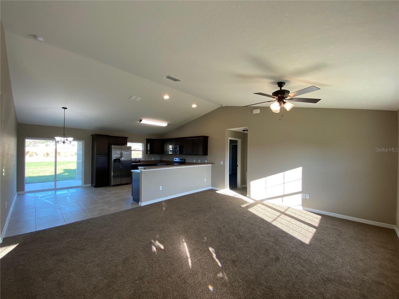 SILVER SPGS SHORES UN 18 - Residential Lease