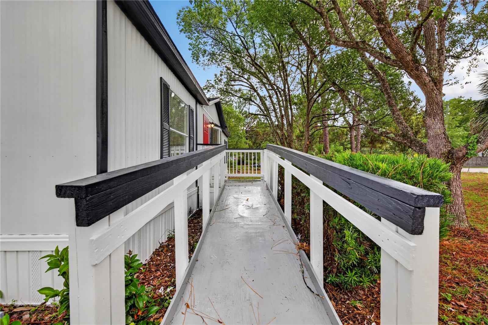 LEISURE HILLS UNREC SUB - Residential