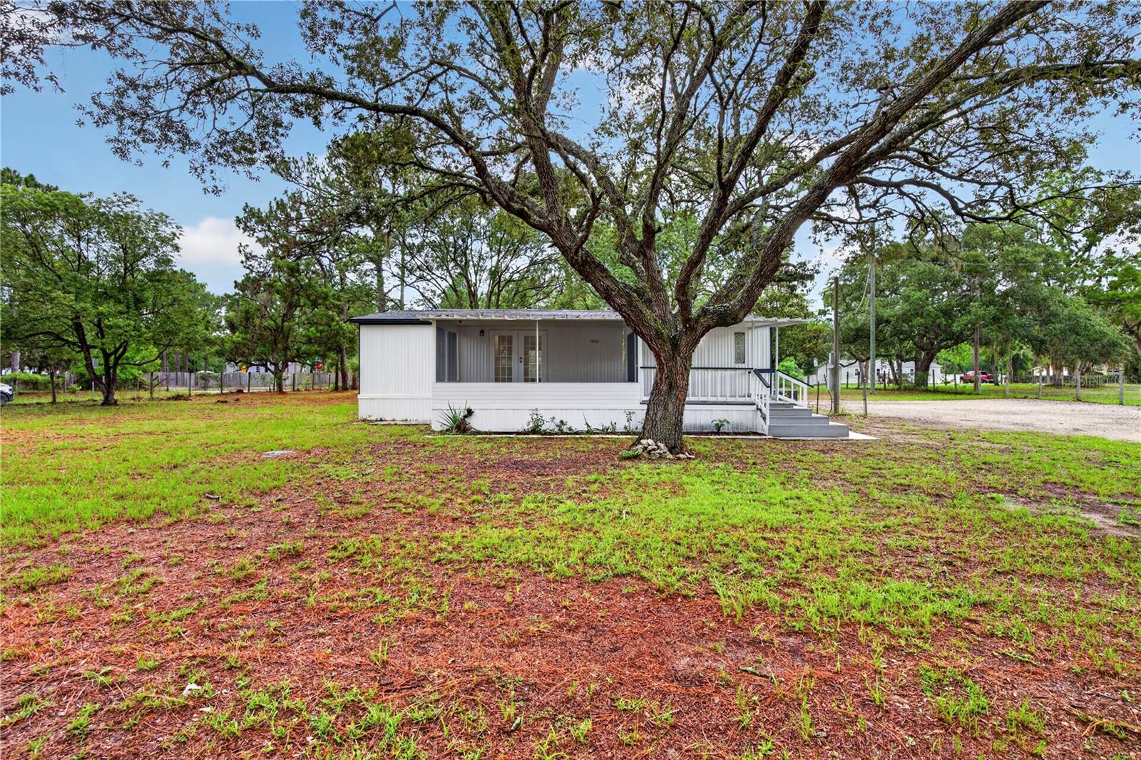 LEISURE HILLS UNREC SUB - Residential