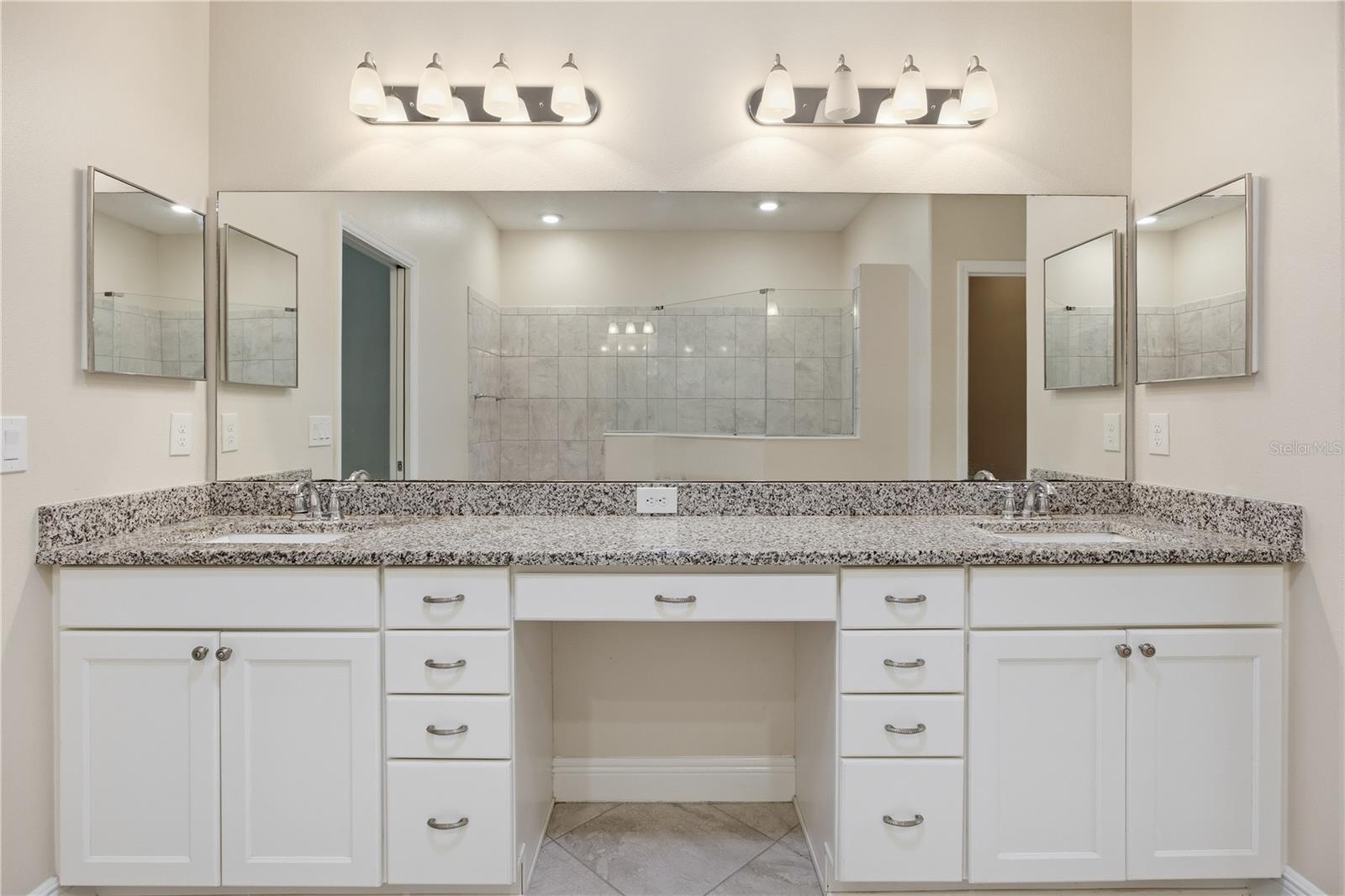 ARLINGTON RIDGE PHASE 2 - Residential