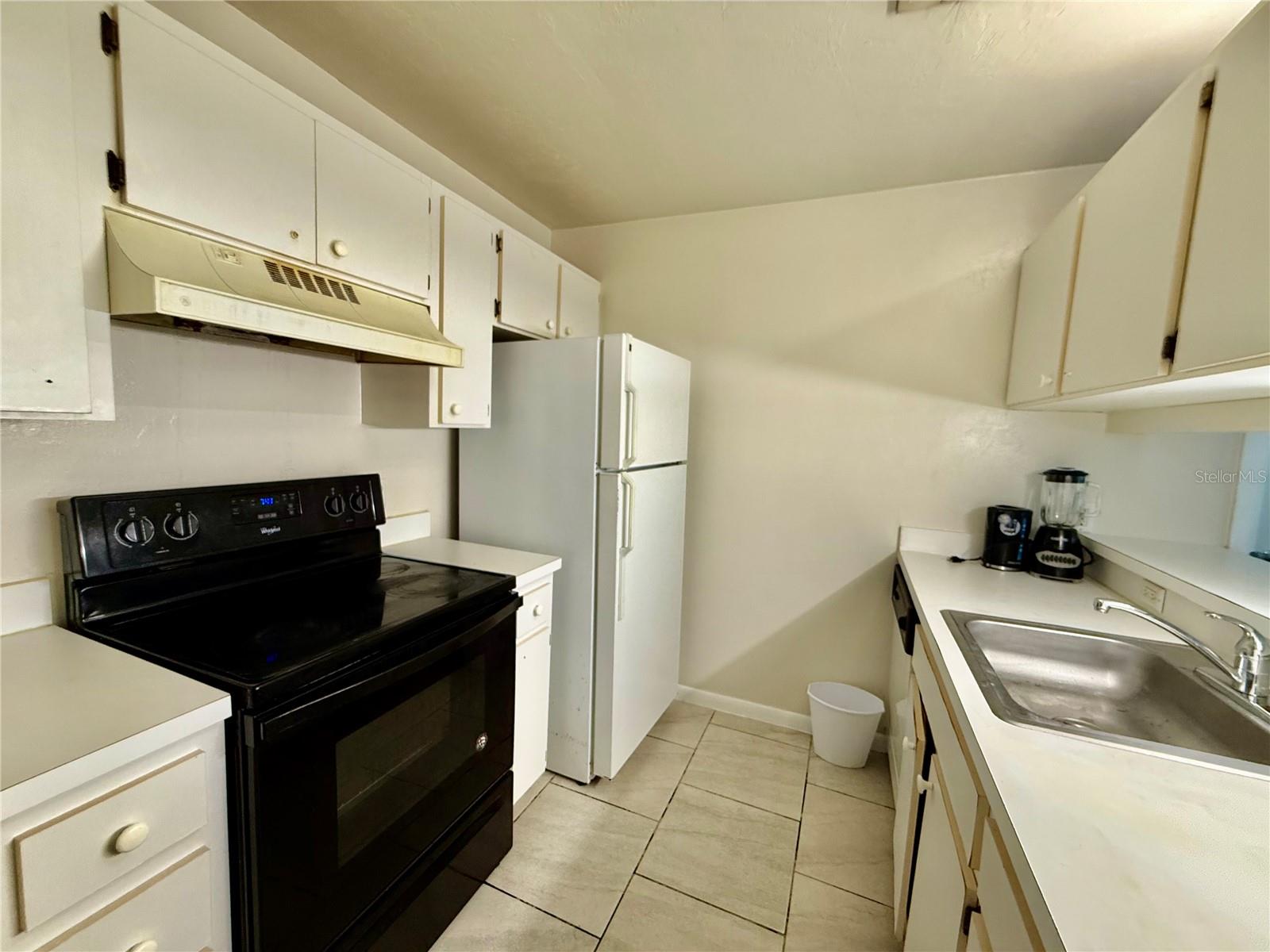 UNIV TERRACE W - Residential