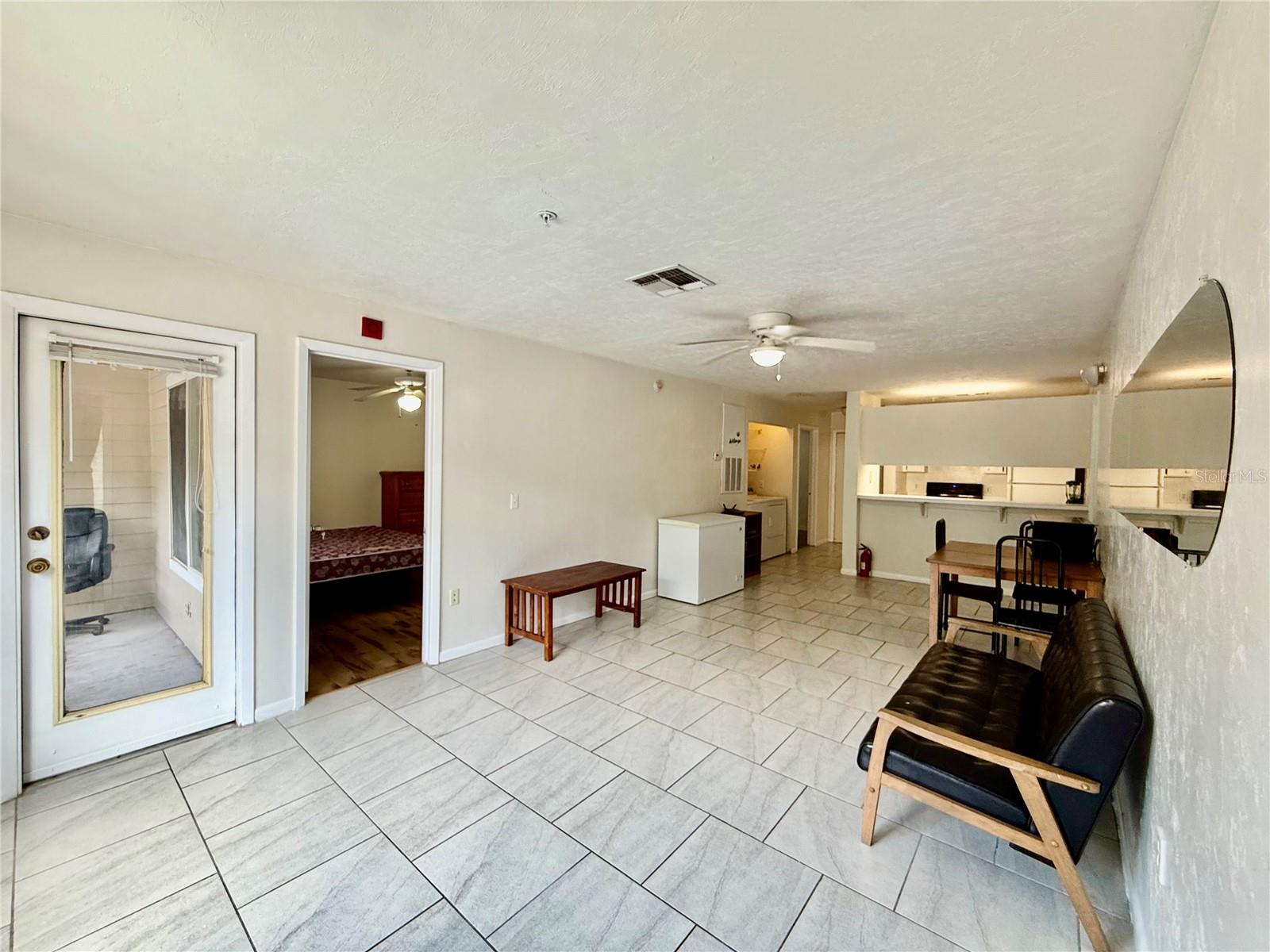 UNIV TERRACE W - Residential