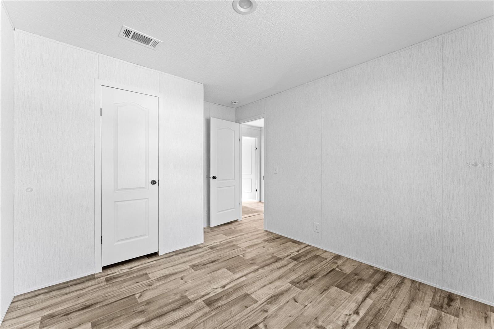 ALLANDALE - Residential