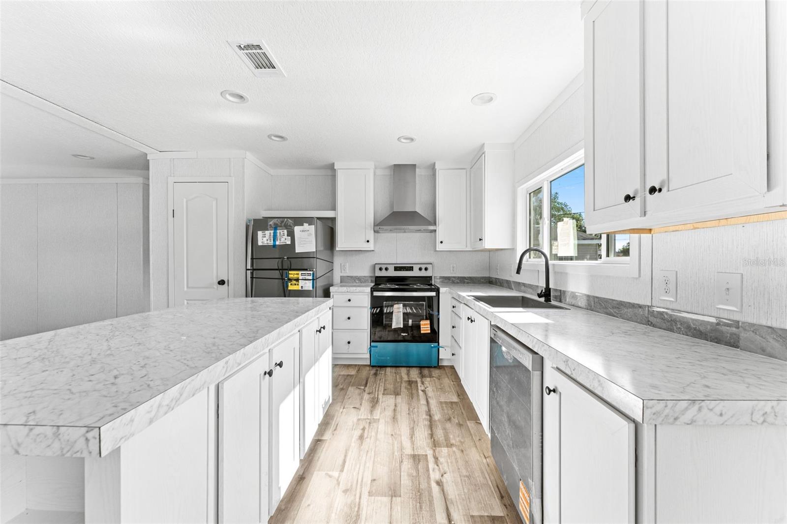 ALLANDALE - Residential