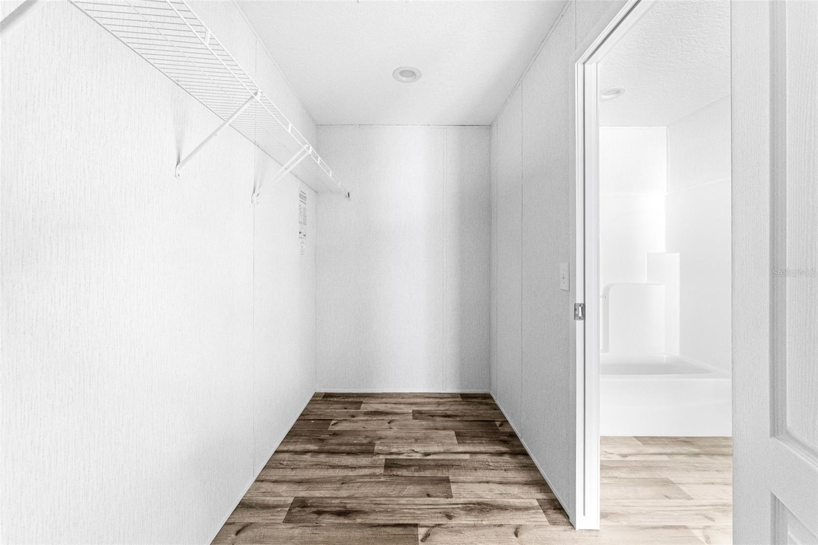 ALLANDALE - Residential
