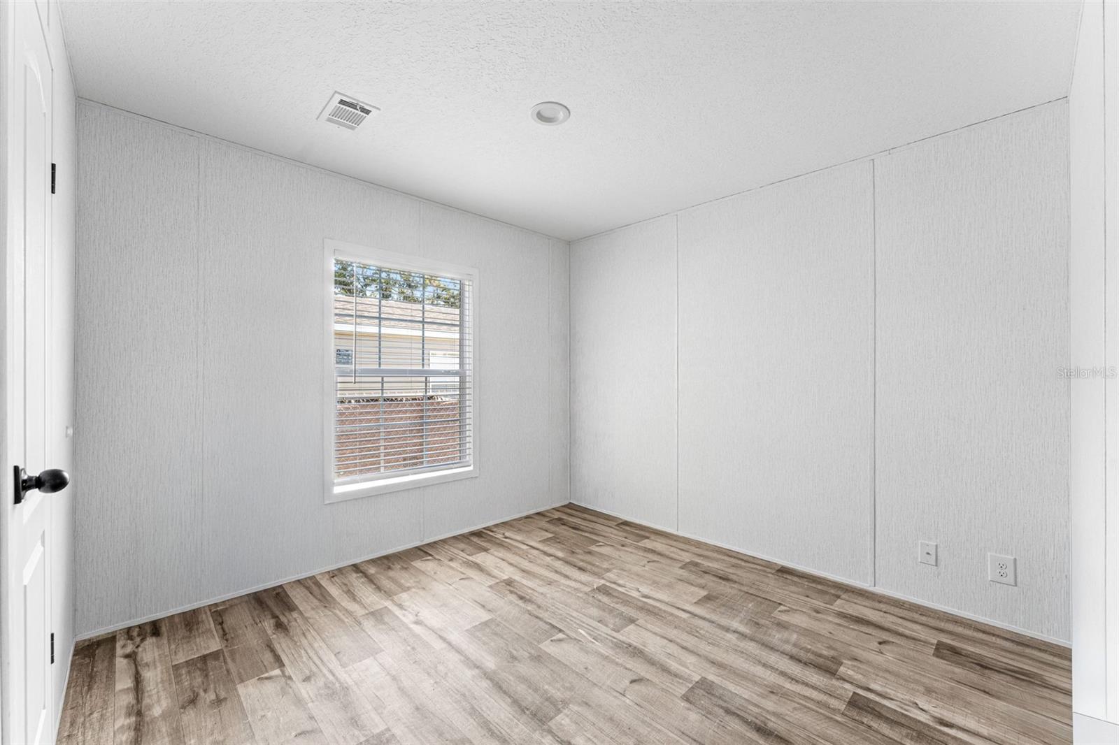 ALLANDALE - Residential