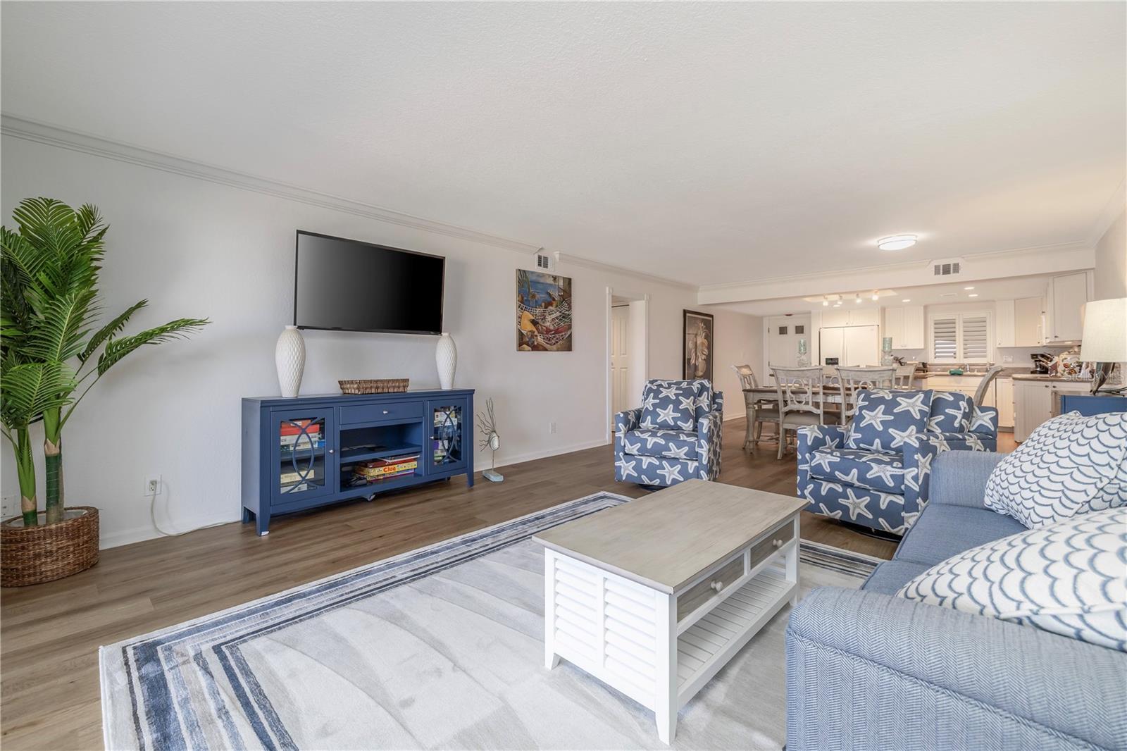 SILVER SANDS - Residential