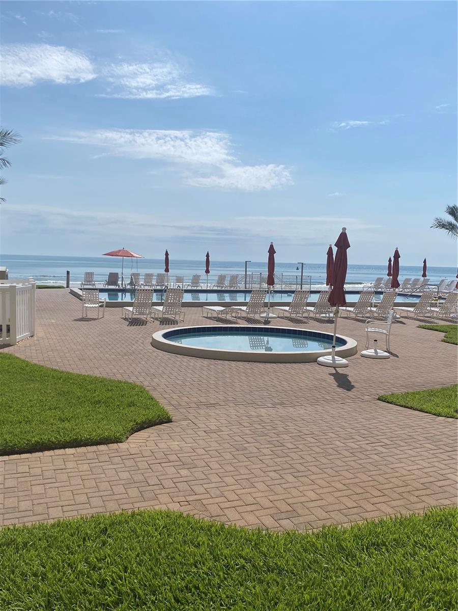 SILVER SANDS - Residential