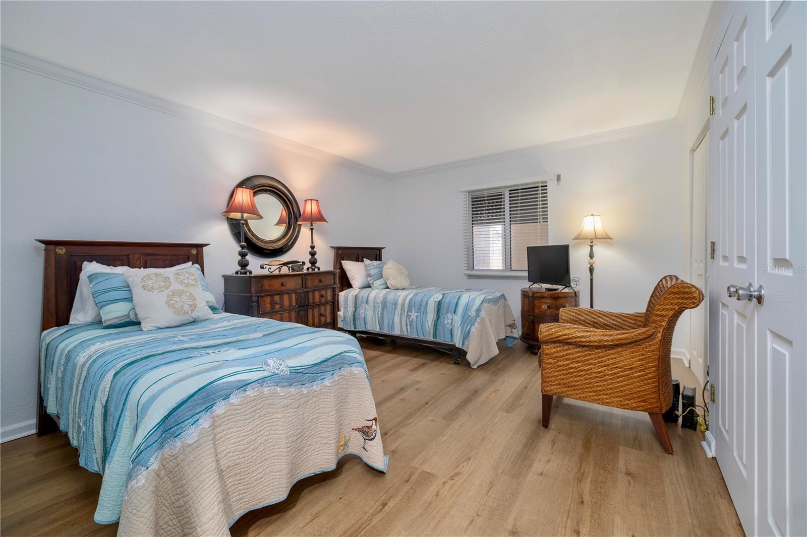 SILVER SANDS - Residential