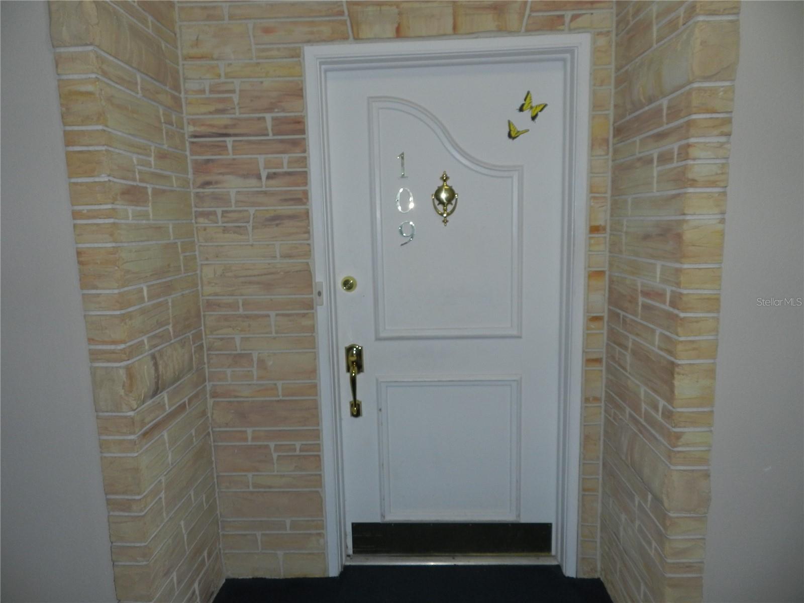 HARBOUR CLUB CONDO 1 - Residential