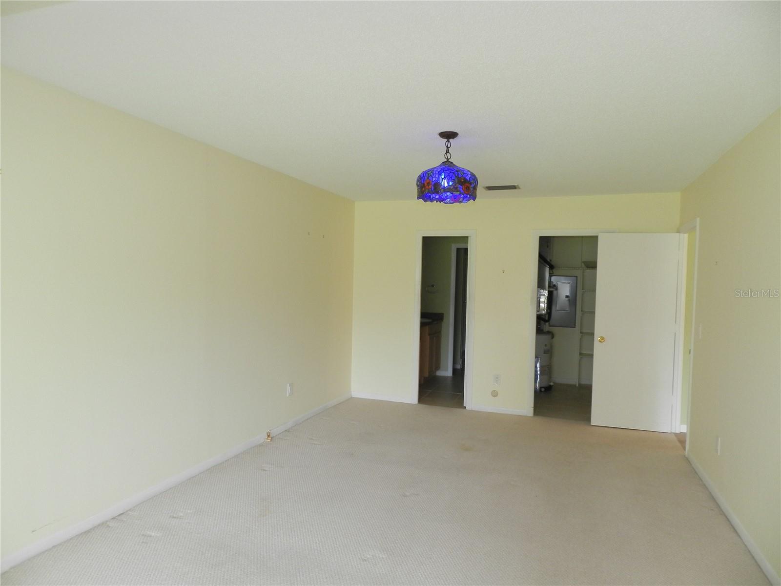 HARBOUR CLUB CONDO 1 - Residential