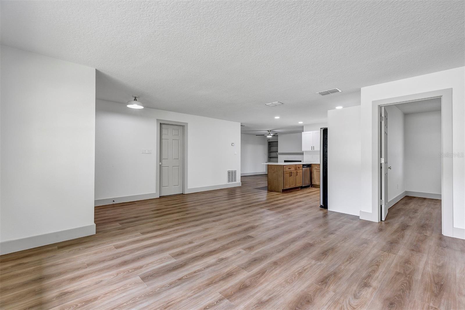 WRENWOOD UNIT 3 3RD ADD - Residential