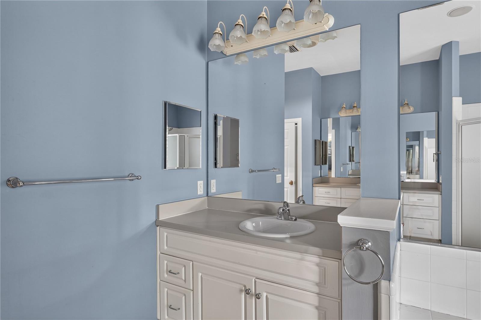 HAILE PLANTATION UNIT 33 PH I - Residential