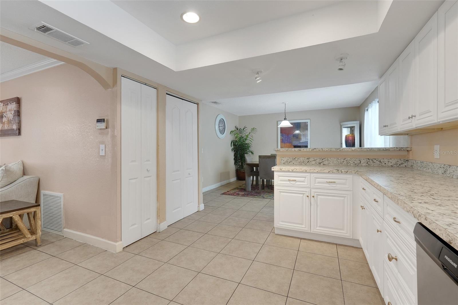 SIGNAL HILL - Residential