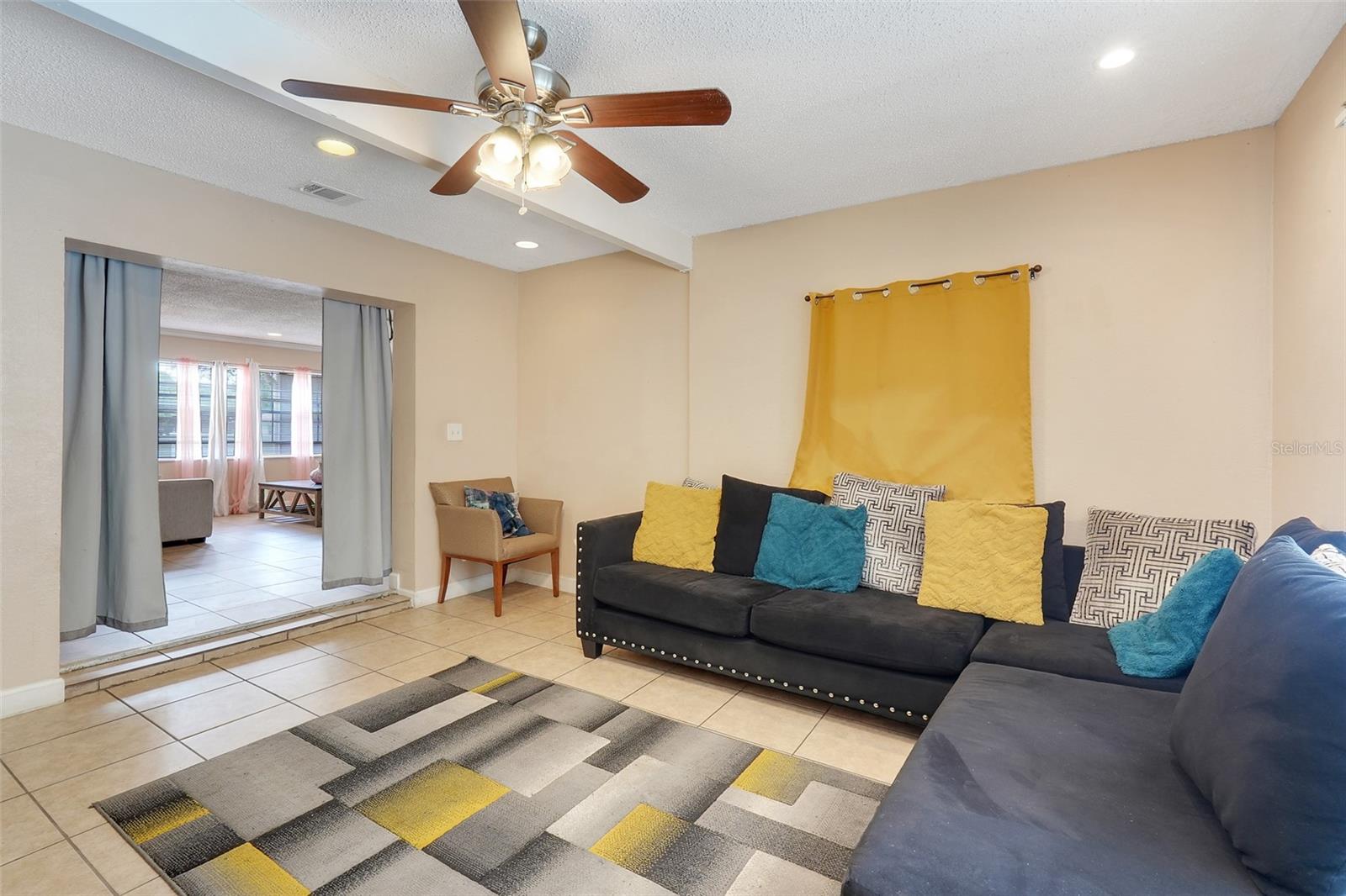 SIGNAL HILL - Residential