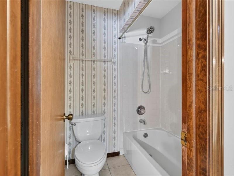 CARROLLWOOD VILLAGE PH III - Residential