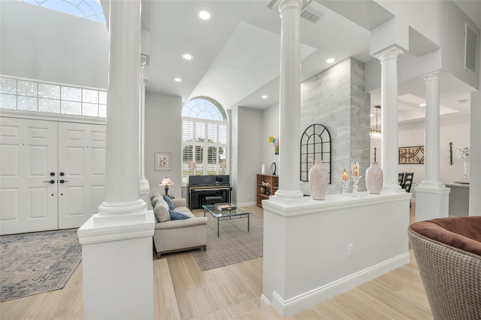 LEXINGTON DOWNS - Residential