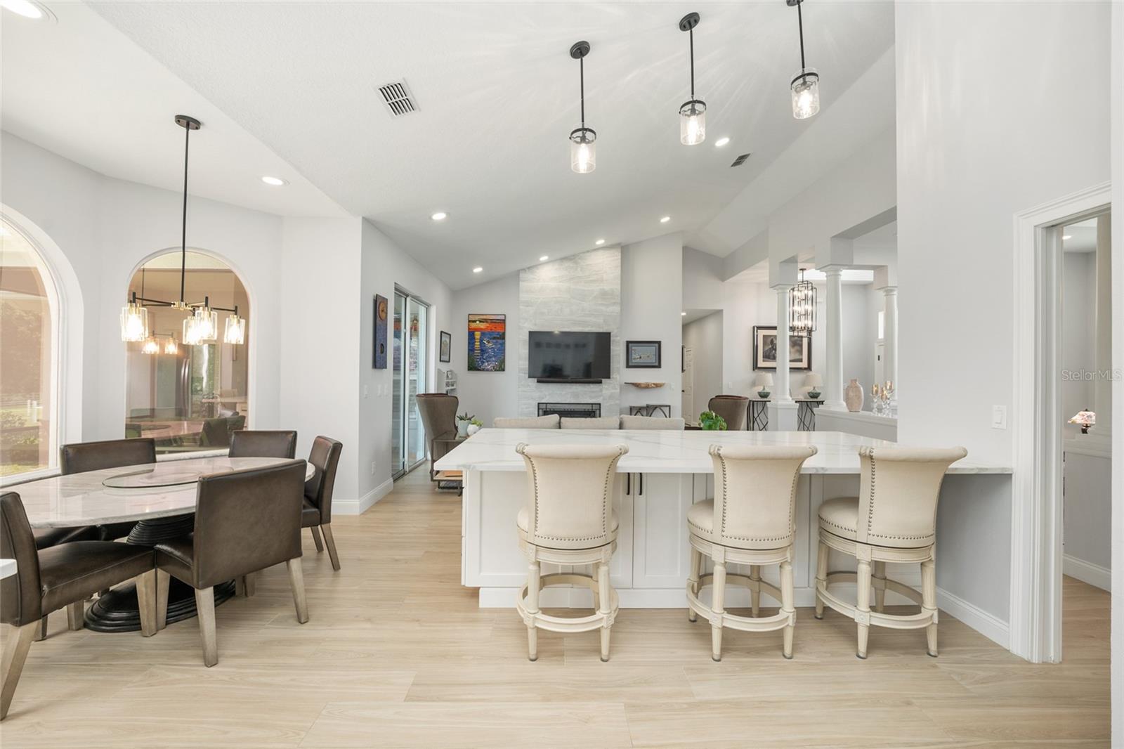 LEXINGTON DOWNS - Residential