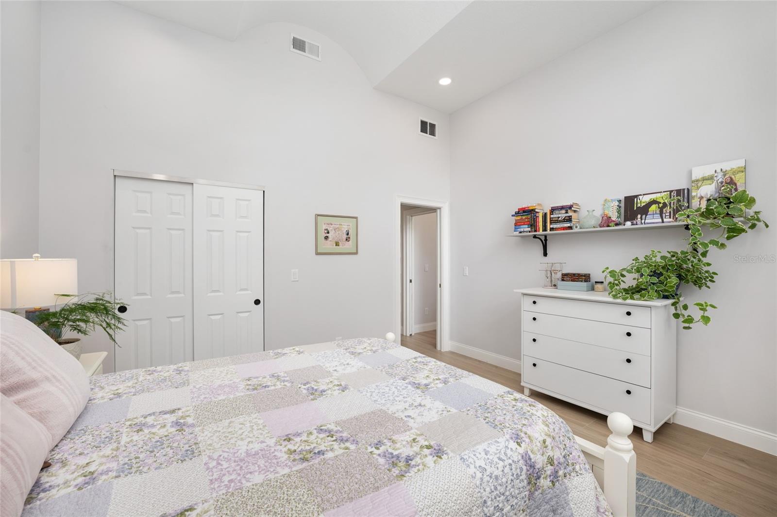 LEXINGTON DOWNS - Residential