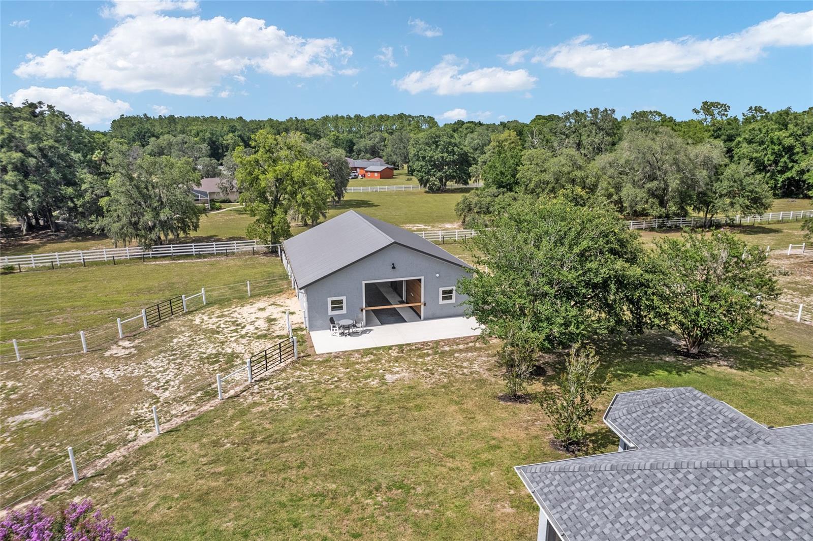 LEXINGTON DOWNS - Residential